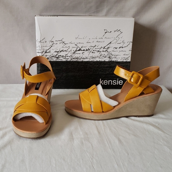 New Kensie Visia Yellow Leather Wedge Sandals - Picture 1 of 7